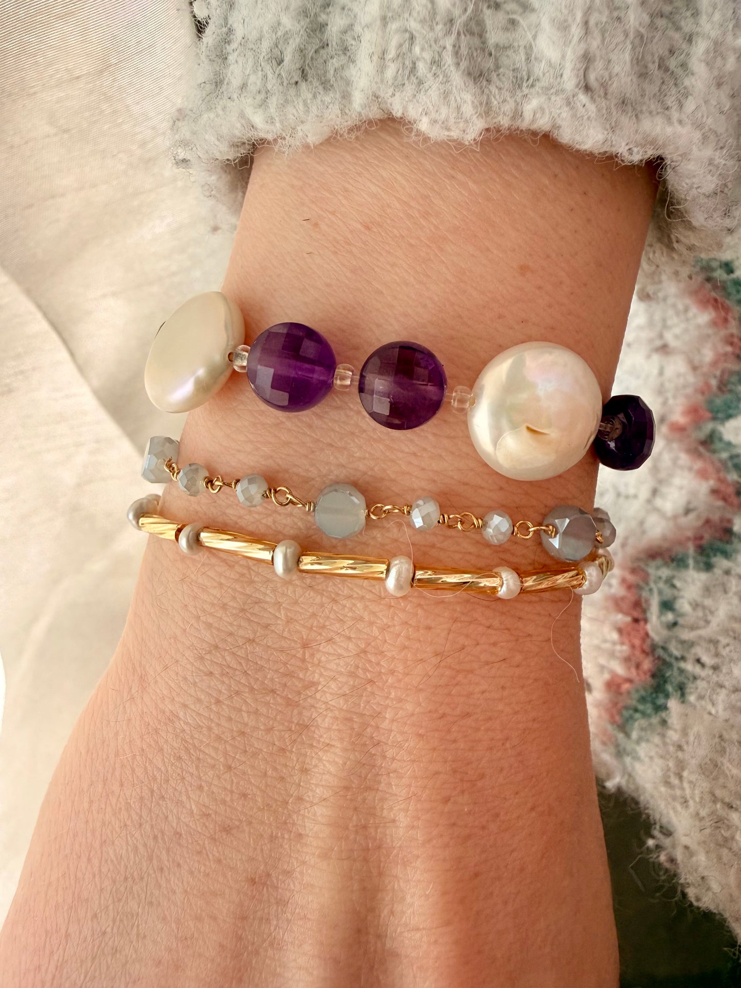 BRACCIALE ALTERNATO PERLE E BARRETTE ORO