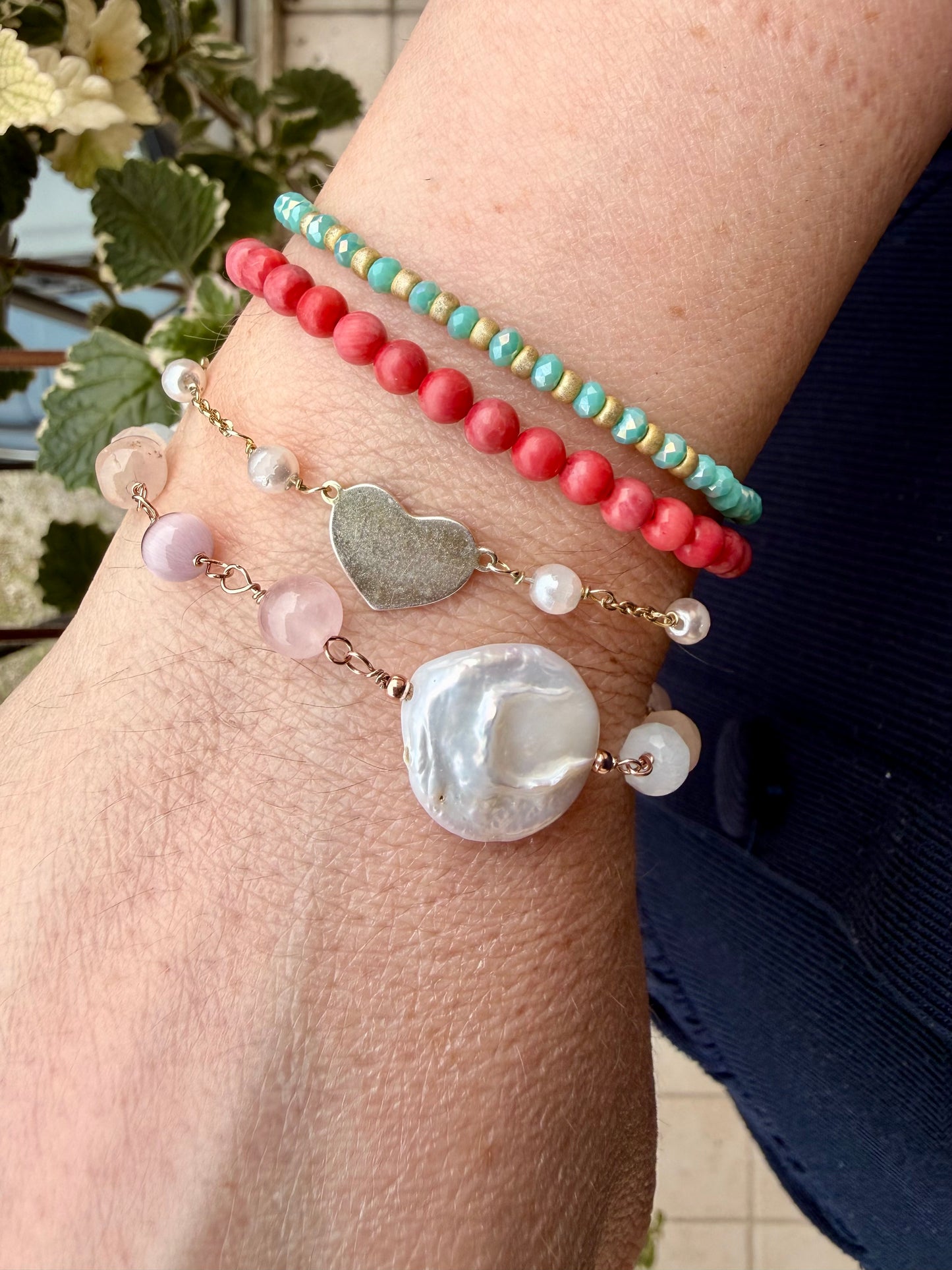 BRACCIALE PERLE MONETA E PIETRE ROSA E LILLA