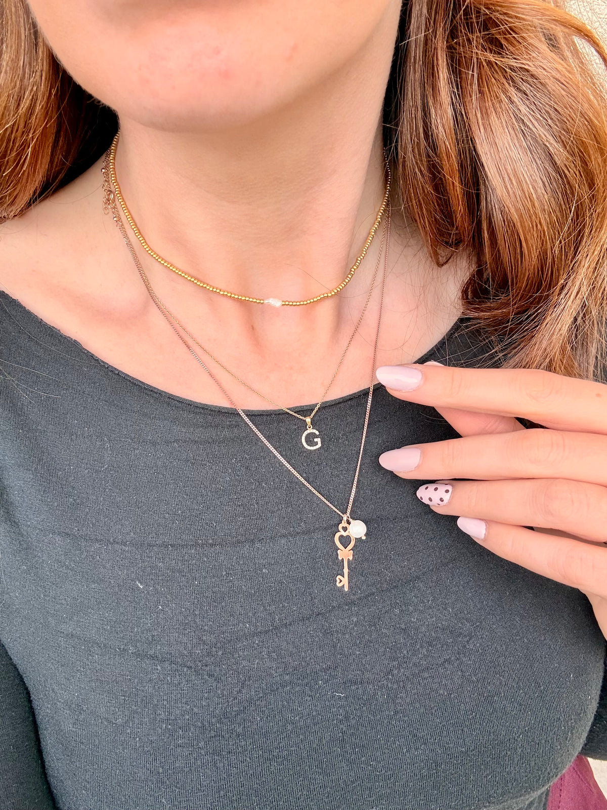 COLLANA DORATA CON PERLA RISINO IRREGOLARE - ELEGANZA NATURALE