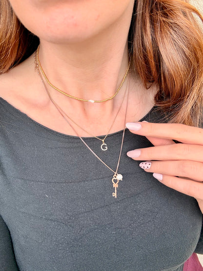 COLLANA DORATA CON PERLA RISINO IRREGOLARE - ELEGANZA NATURALE