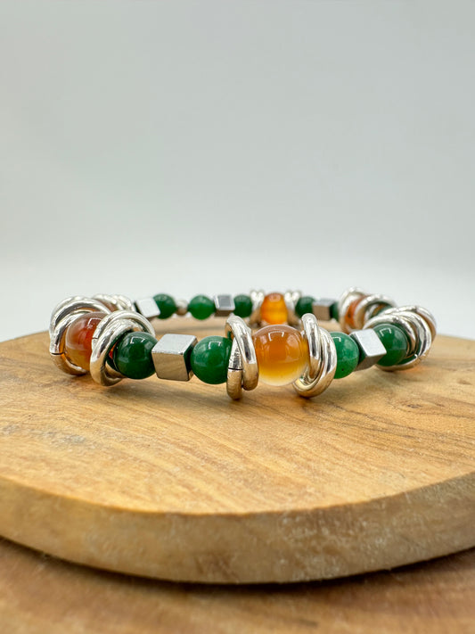 BRACCIALE CON GIADA VERDE, EMATITE E CORNIOLA