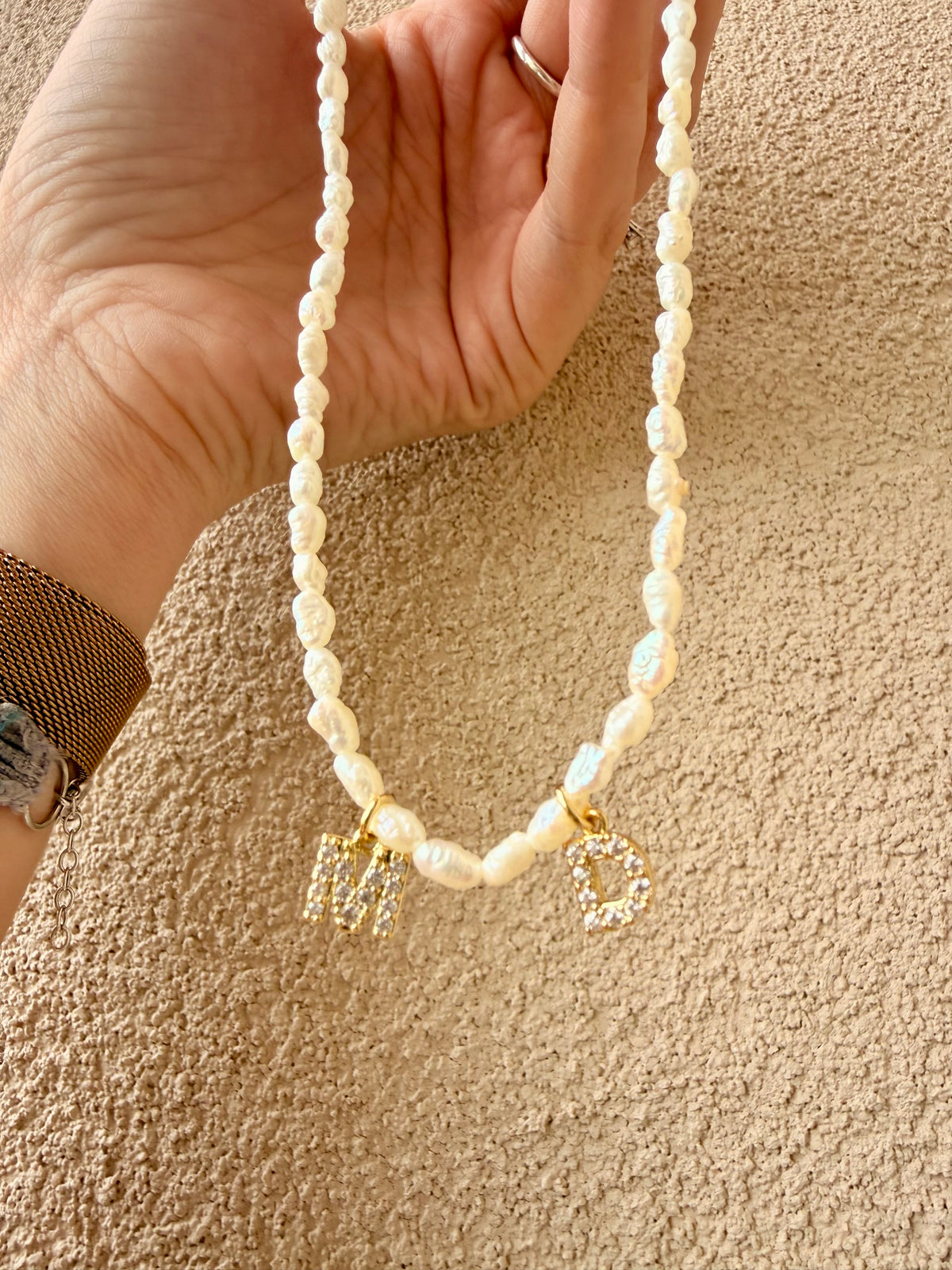 COLLANA PERLE D’ACQUA DOLCE CON INIZIALE