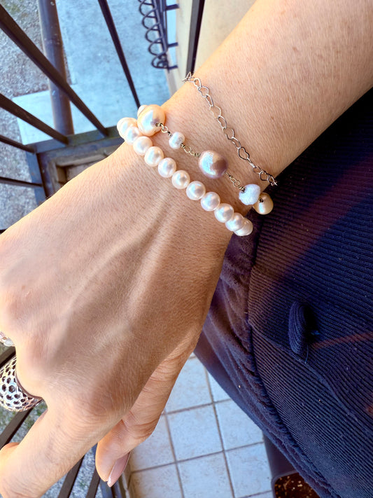 BRACCIALE ELASTICO CON PERLE DI FIUME DA 7/7,5mm