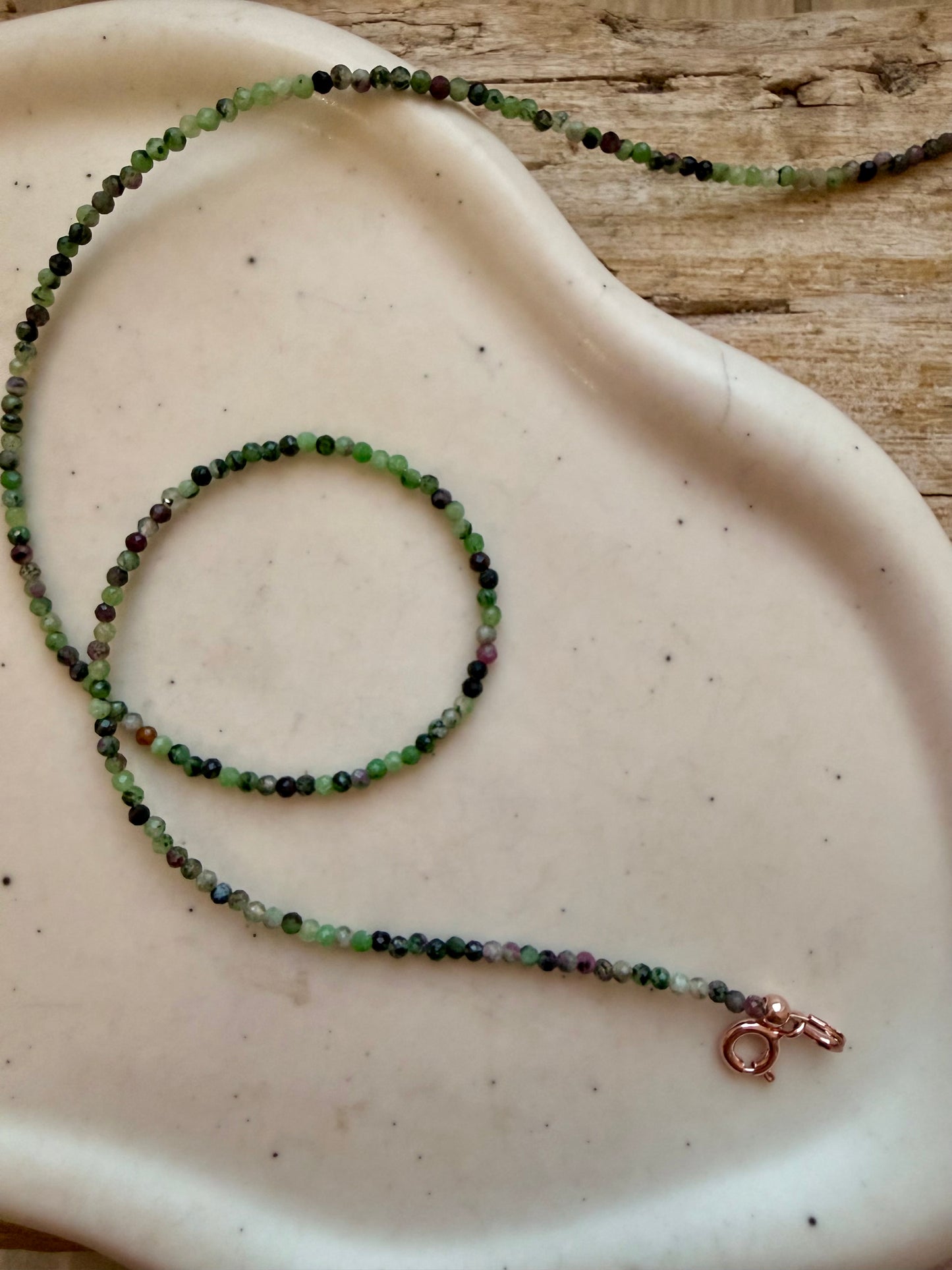 COLLANA CON RUBINO ZOISITE SFACCETTATO