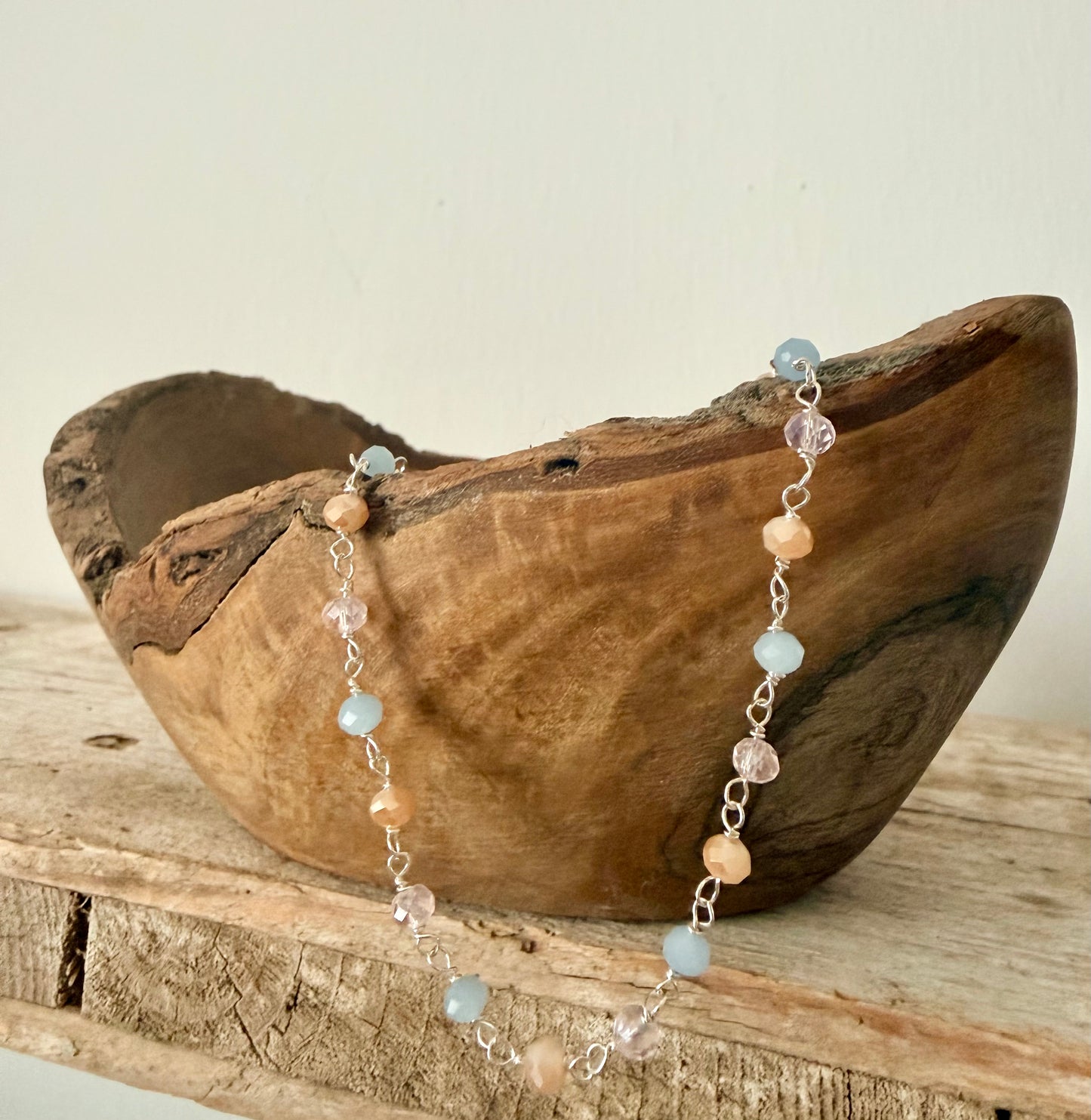 COLLANA CRISTALLI CIPRIA, AZZURRO E ROSA