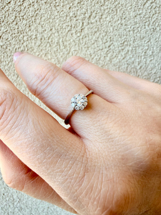 ANELLO REGOLABILE PICCOLO FIORE DI ZIRCONI