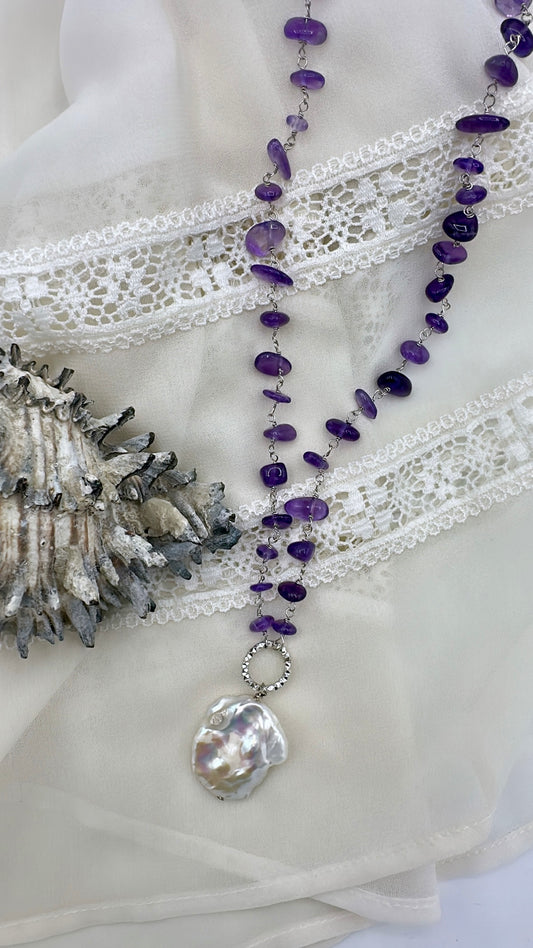 COLLANA PIETRE A CHIPS CON MAXI PERLA BAROCCA BIANCA