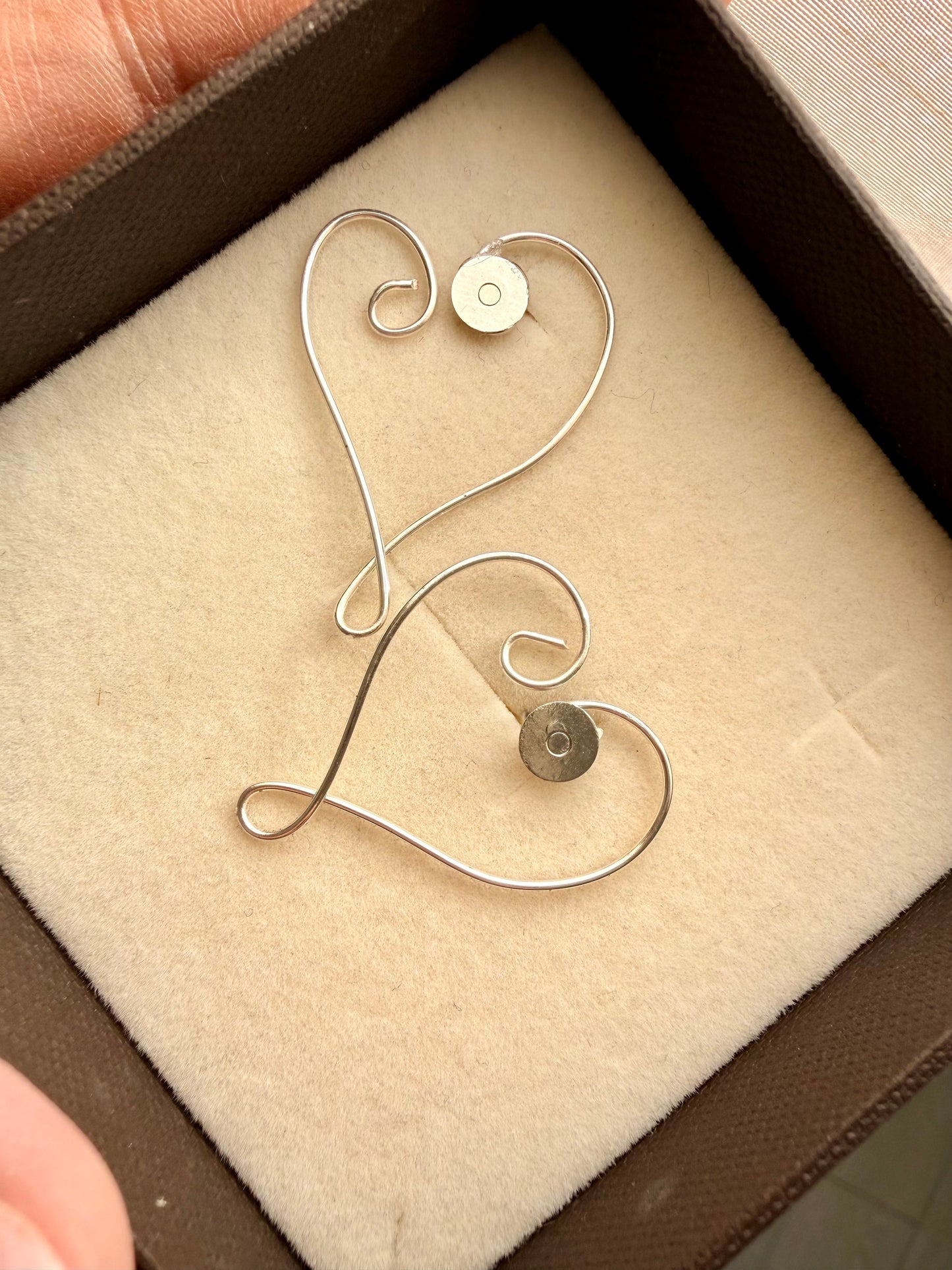 COPPIA ORECCHINI CUORE VUOTO ALLUNGATO