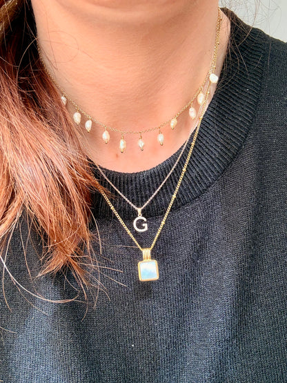 COLLANA CON PENDENTE QUADRATO MADREPERLA