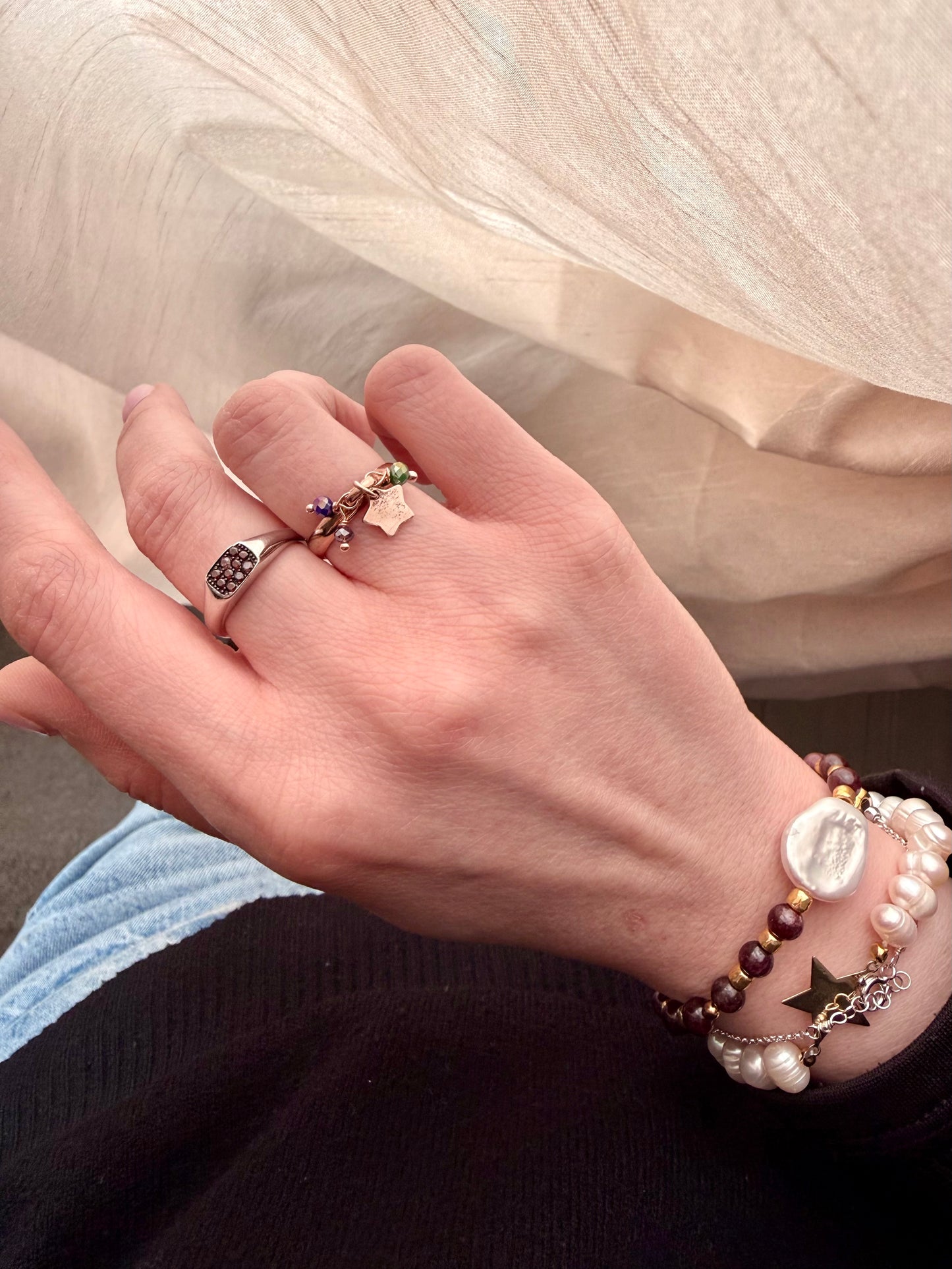 ANELLO REGOLABILE ARGENTO CON STELLA E CRISTALLI COLORATI PENDENTI