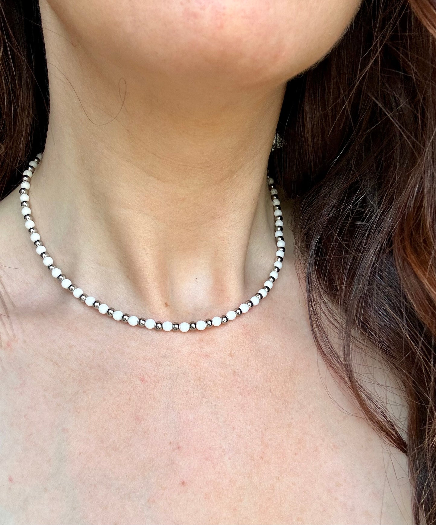 COLLANA CON PERLE IN VETRO DI BOEMIA E PERLE DI ACCIAIO