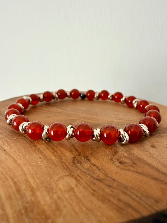 BRACCIALE ELASTICO CON AGATA ROSSA