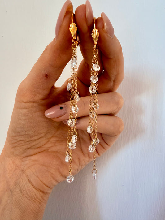 ORECCHINI MONACHELLA CON CASCATA DI CATENELLE CON ZIRCONI BIANCHI