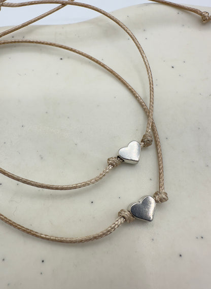 BRACCIALE CORDINO CON CUORE