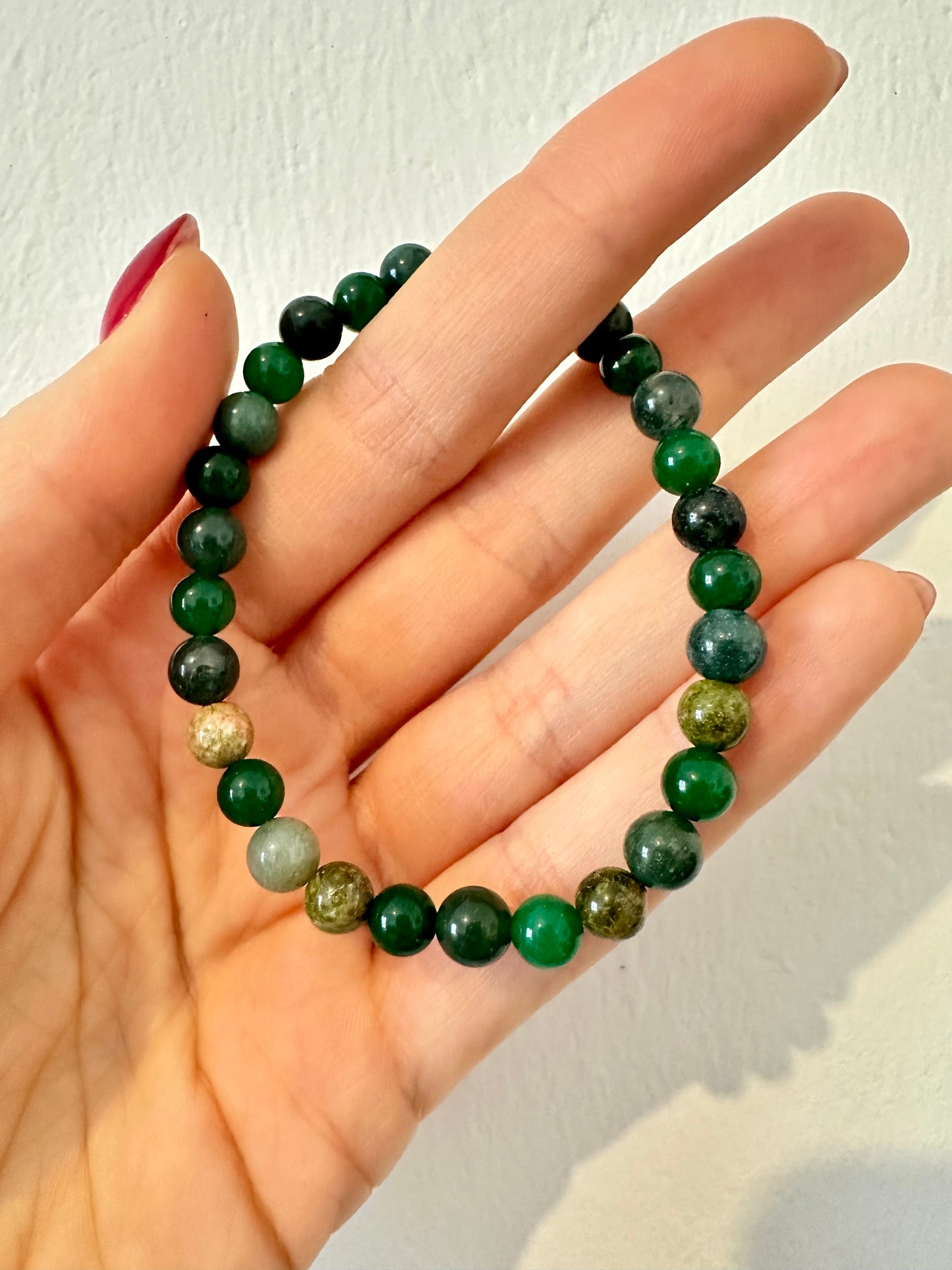 BRACCIALE CON PERLE DI AGATA MUSCHIATA, AVVENTURINA E UNAKITE