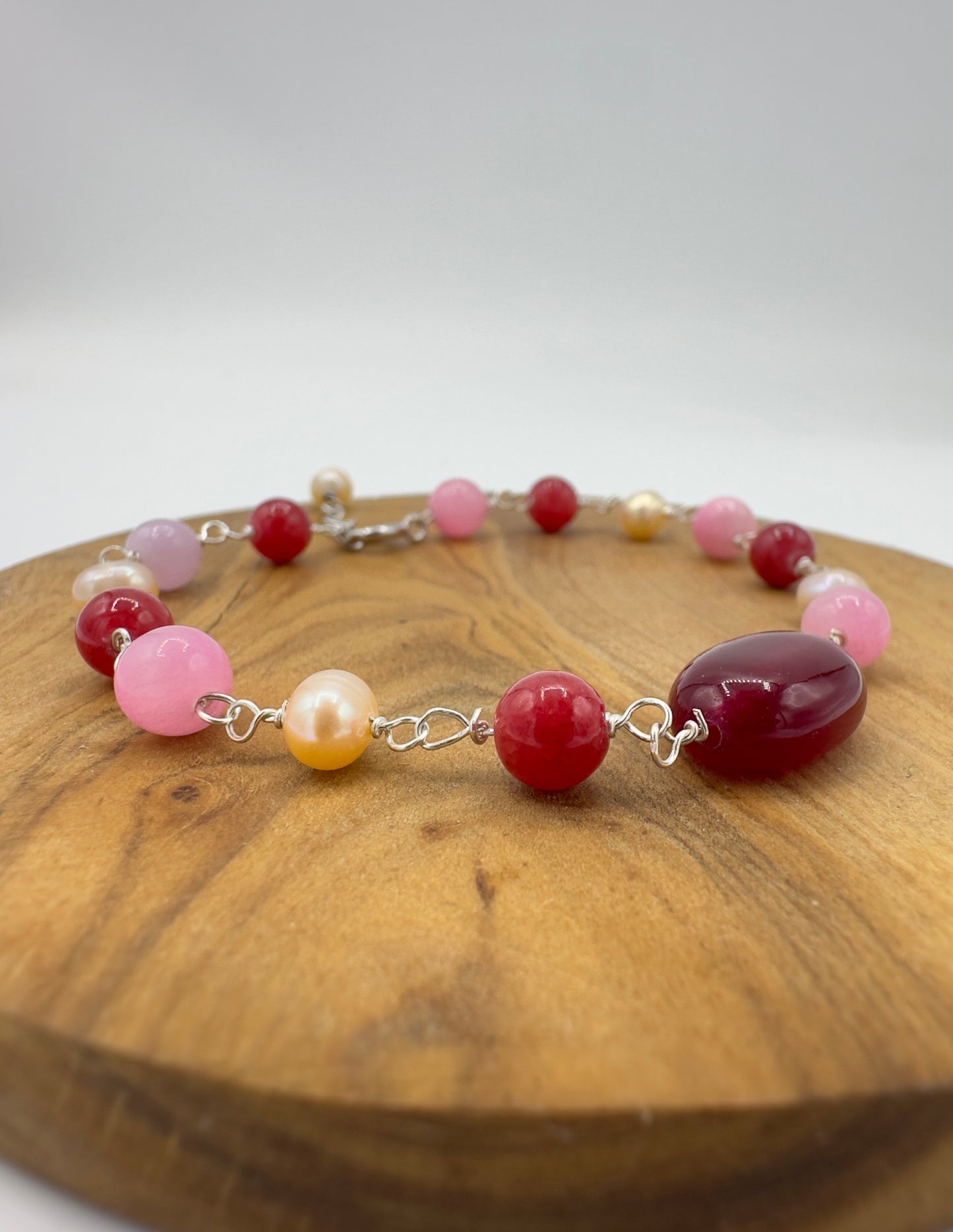 BRACCIALE PERLE ROSA E PIETRE NATURALI BORDEAUX E FRAGOLA