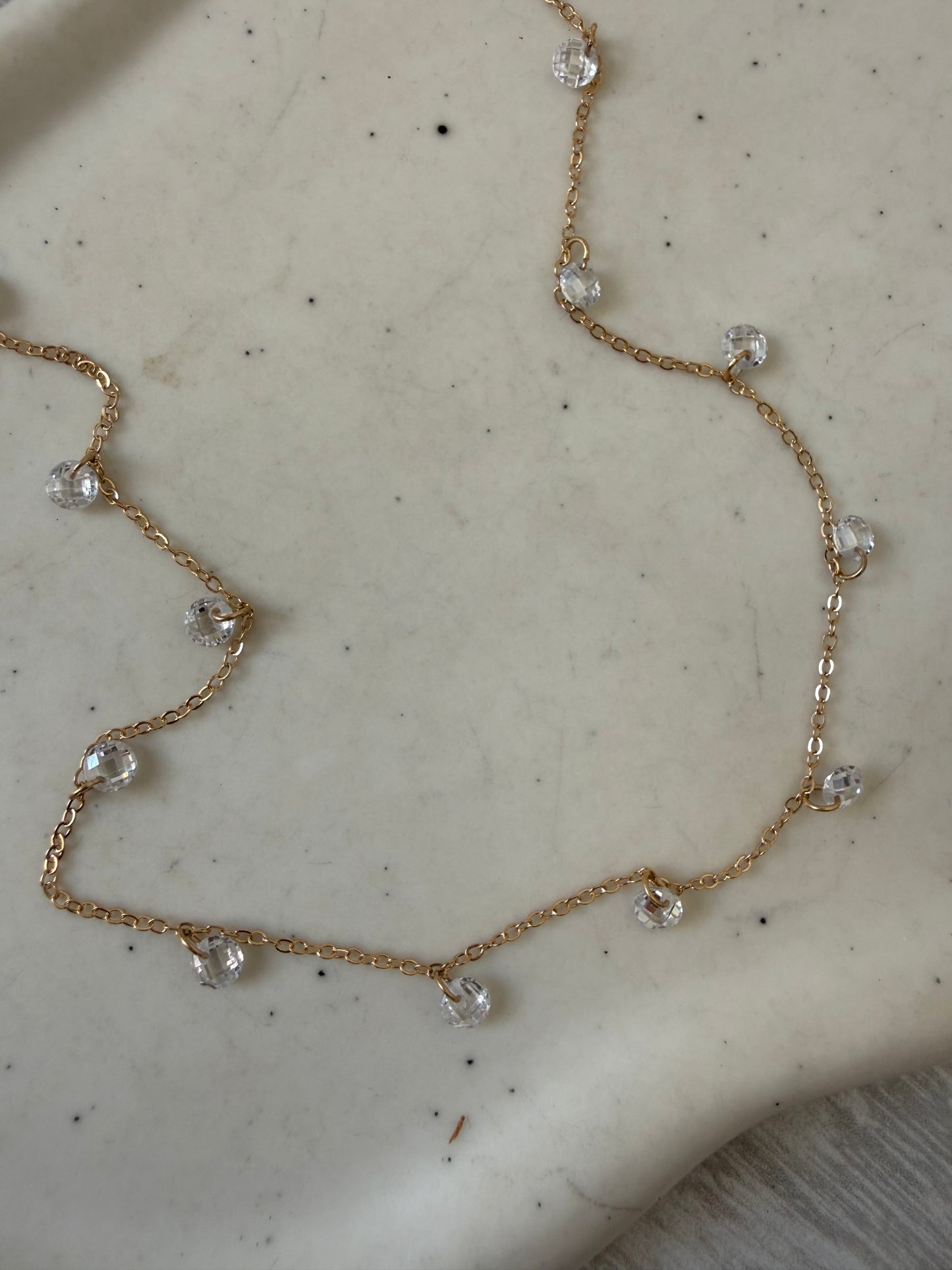 COLLANA CHOKER CATENA FORZATINA CON ZIRCONI BIANCHI PENDENTI