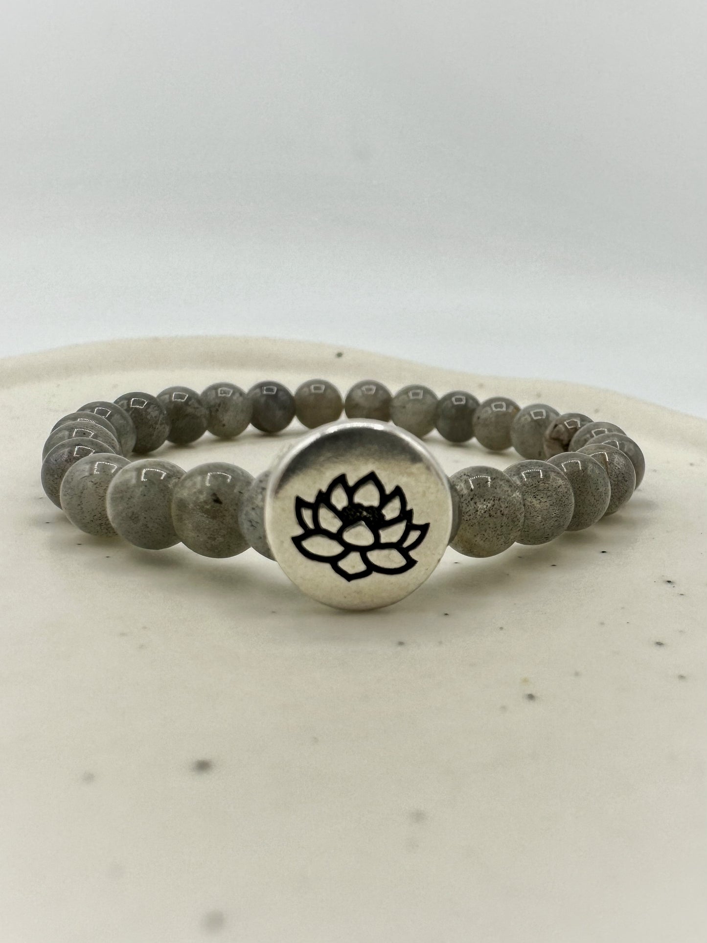 BRACCIALE LOTO DAI MILLE PETALI - LABRADORITE 7^ CHAKRA